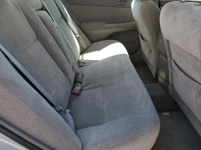 Photo 6 from auction – 2004 TOYOTA CAMRY LE with VIN 4T1BE32KX4U899339