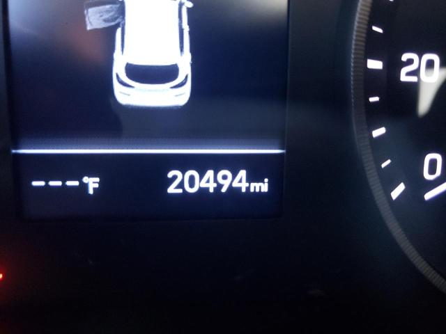 Photo 8 from auction – 2020 HYUNDAI TUCSON LIM with VIN KM8J3CA4XLU247498