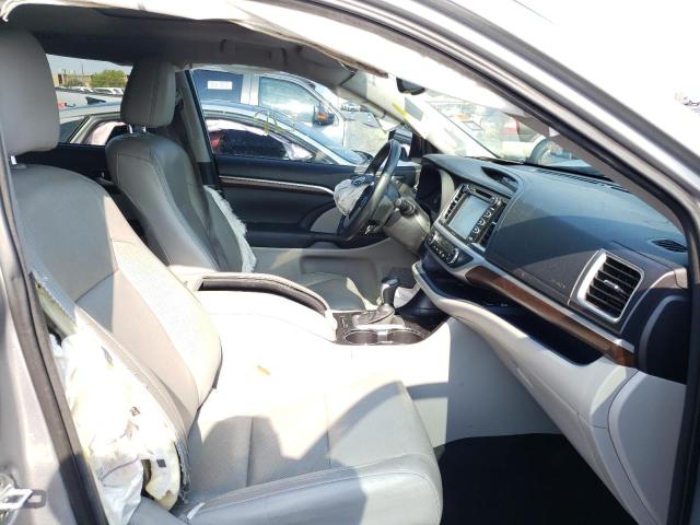 Photo 5 from auction – 2015 TOYOTA HIGHLANDER with VIN 5TDYKRFH3FS107662