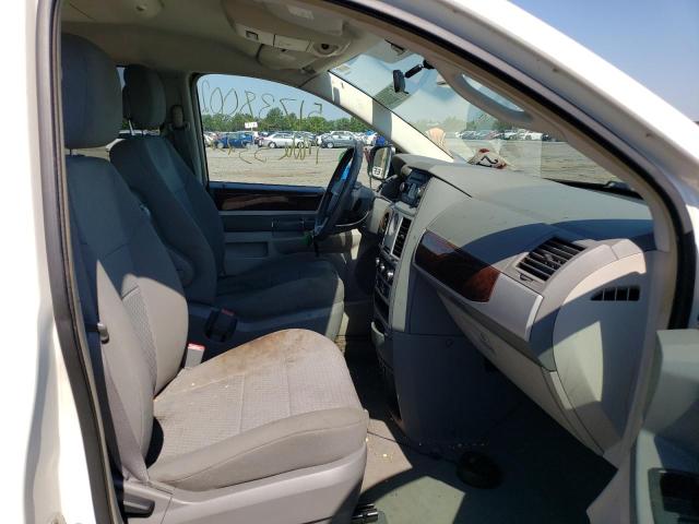 Photo 5 from auction – 2010 CHRYSLER TOWN & COU with VIN 2A4RR5D10AR319168