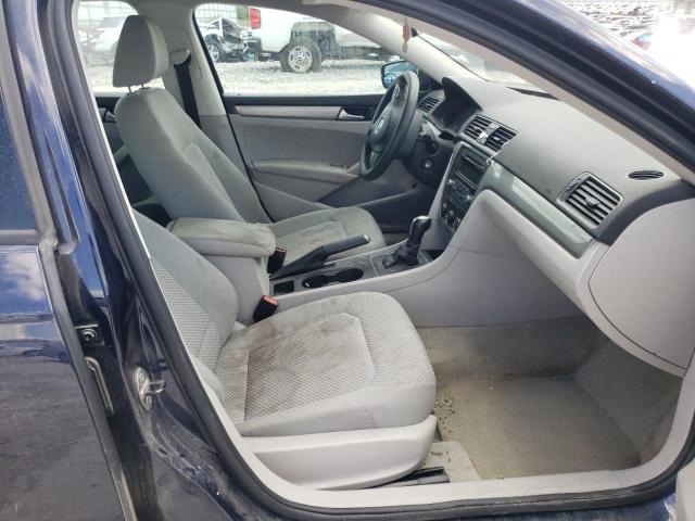 Photo 5 from auction – 2014 VOLKSWAGEN PASSAT S with VIN 1VWAT7A35EC033107