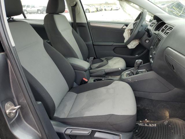 Photo 5 from auction – 2017 VOLKSWAGEN JETTA S with VIN 3VW2B7AJ7HM326502