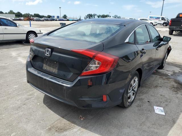 Photo 4 from auction – 2018 HONDA CIVIC LX with VIN 19XFC2F57JE012137