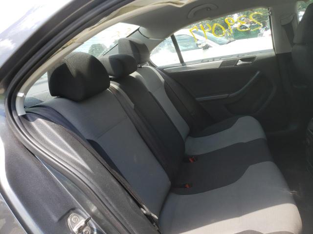 Photo 6 from auction – 2017 VOLKSWAGEN JETTA S with VIN 3VW2B7AJ1HM304723
