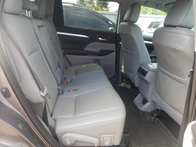 Photo 6 from auction – 2019 TOYOTA HIGHLANDER with VIN 5TDJZRFH6KS600369