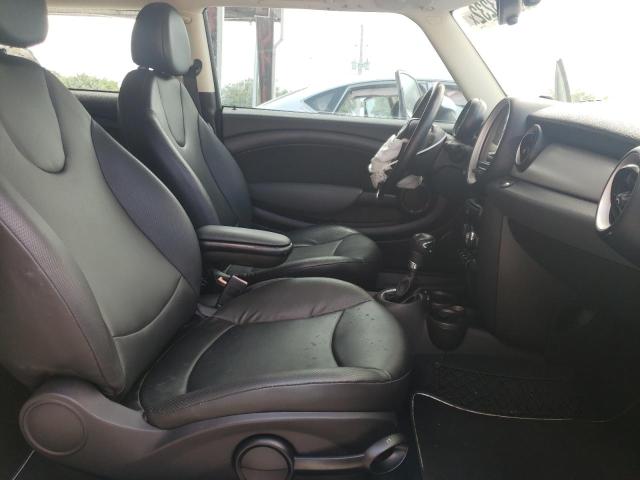 Photo 5 from auction – 2011 MINI COOPER CLU with VIN WMWZF3C57BTY00601