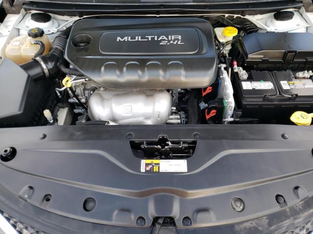 Photo 7 from auction – 2016 CHRYSLER 200 LIMITE with VIN 1C3CCCAB4GN110993