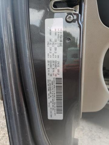 Photo 10 from auction – 2016 CHRYSLER TOWN & COU with VIN 2C4RC1BG4GR214875