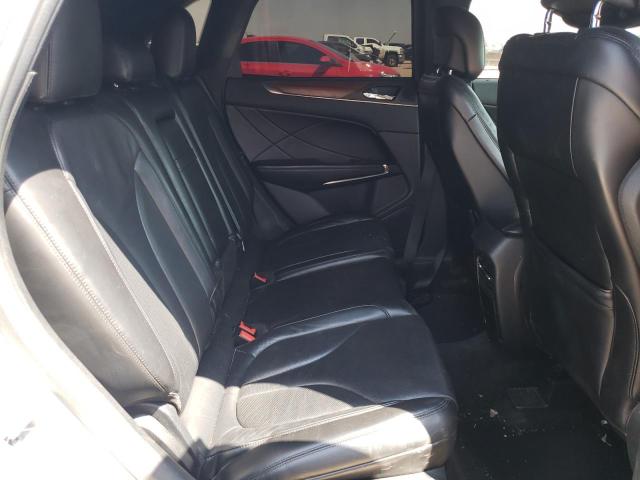 Photo 6 from auction – 2016 LINCOLN MKC RESERV with VIN 5LMCJ3D90GUJ12720