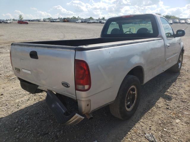 Photo 4 from auction – 2000 FORD F150 with VIN 1FTRF17W1YNA08810