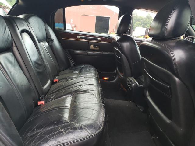 Photo 6 from auction – 2004 LINCOLN TOWN CAR U with VIN 1LNHM83W94Y665519