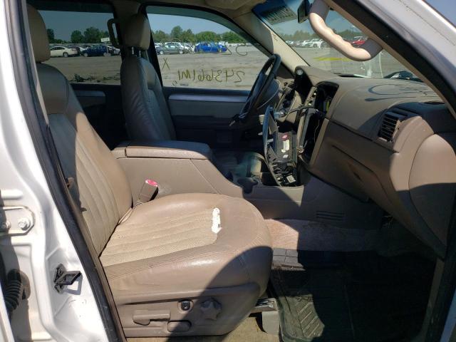 Photo 5 from auction – 2004 MERCURY MOUNTAINEE with VIN 4M2DU86K64ZJ41597