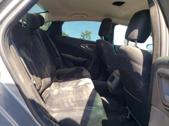 Photo 6 from auction – 2016 CHRYSLER 200 LIMITE with VIN 1C3CCCAB7GN170220
