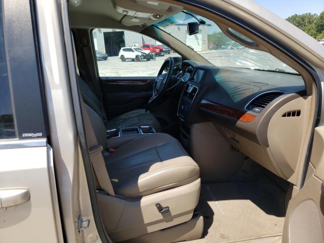 Photo 5 from auction – 2012 CHRYSLER TOWN & COU with VIN 2C4RC1BG0CR252677