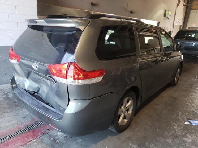 Photo 4 from auction – 2013 TOYOTA SIENNA LE with VIN 5TDKK3DC8DS302955