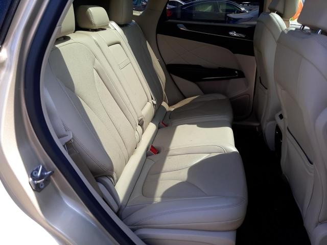 Photo 6 from auction – 2017 LINCOLN MKC RESERV with VIN 5LMCJ3D98HUL35945