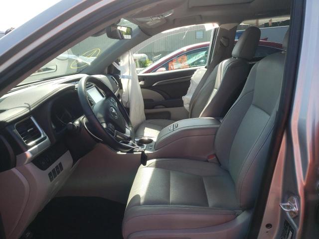 Photo 5 from auction – 2019 TOYOTA HIGHLANDER with VIN 5TDDZRFH2KS705357