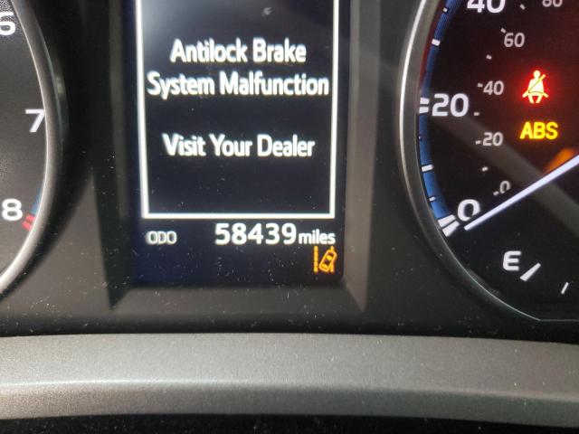 Photo 8 from auction – 2018 TOYOTA RAV4 LE with VIN 2T3BFREV0JW821385