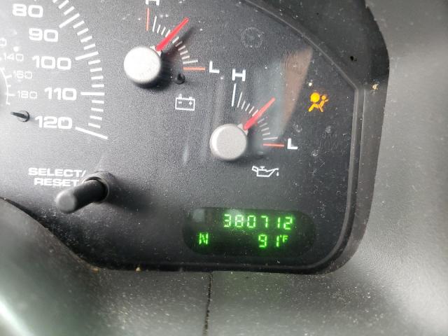صورة رقم 8 من المزاد - 2004 FORD EXPEDITION مع VIN 1FMPU16L24LB14950