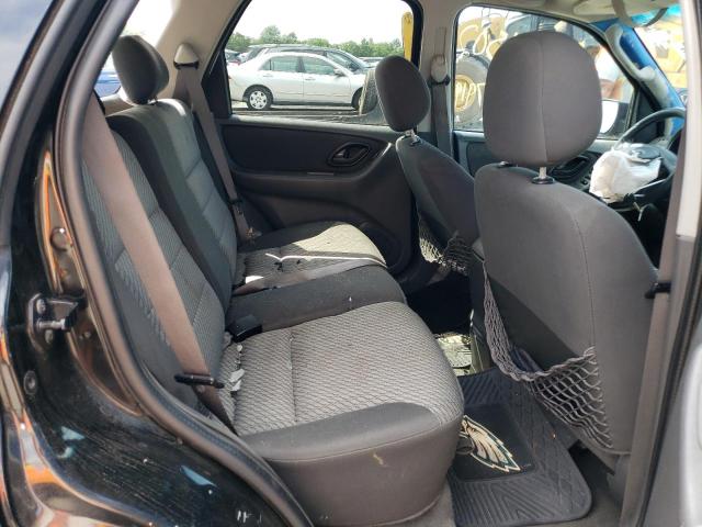 Photo 6 from auction – 2004 FORD ESCAPE XLT with VIN 1FMYU93174KB52816