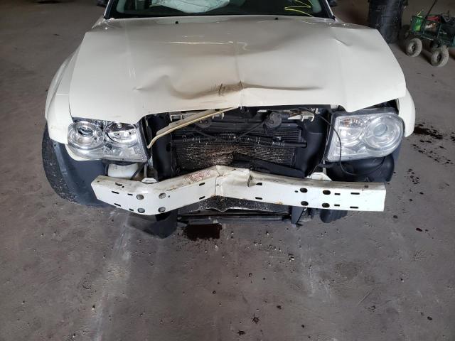 Photo 9 from auction – 2008 CHRYSLER 300C with VIN 2C3KA63H58H331923