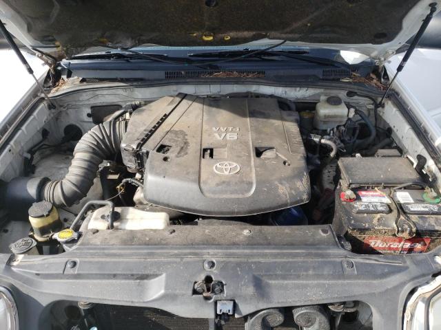 Photo 7 from auction – 2005 TOYOTA 4RUNNER SR with VIN JTEZU14R350059735