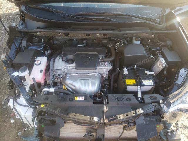 Photo 7 from auction – 2018 TOYOTA RAV4 LE with VIN JTMBFREV0JJ736948