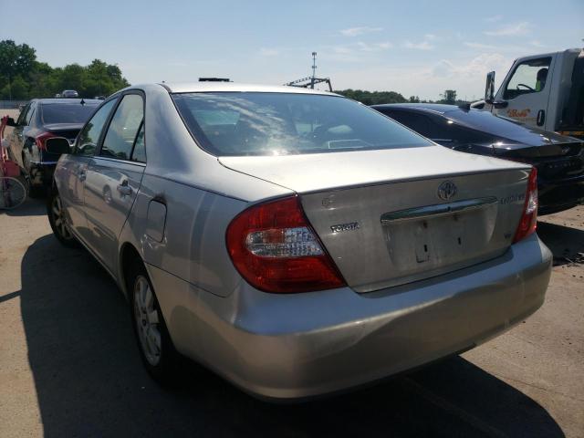 Photo 3 from auction – 2004 TOYOTA CAMRY LE with VIN 4T1BF30KX4U067855