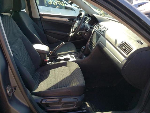 Photo 5 from auction – 2016 VOLKSWAGEN PASSAT S with VIN 1VWAT7A32GC059652