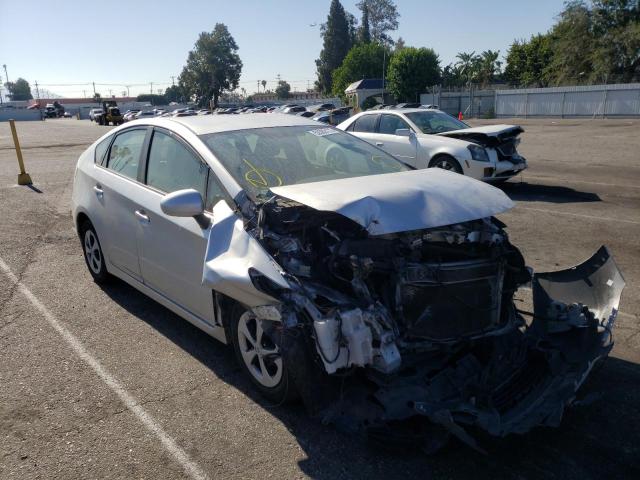 TOYOTA PRIUS 2015 مع رقم تعريف المركبة JTDKN3DU2F1992167 - صورة من المزاد