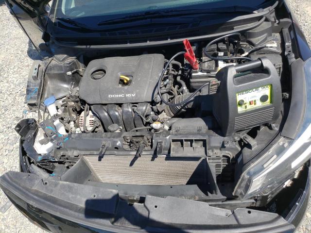Photo 7 from auction – 2018 KIA FORTE LX with VIN 3KPFL4A71JE212323