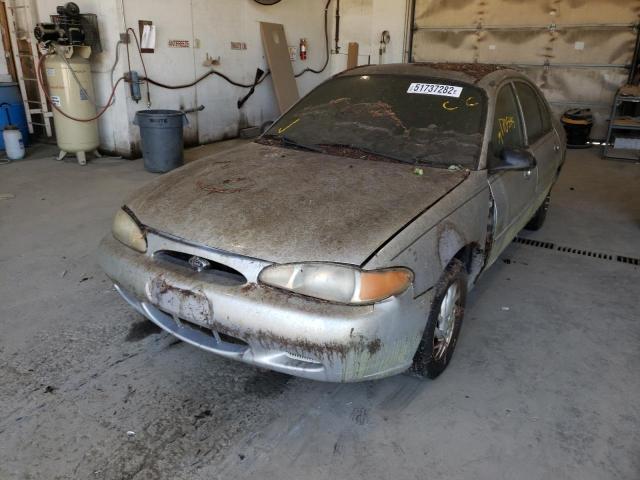 Photo 2 from auction – 1999 FORD ESCORT SE with VIN 1FAFP13P2XW284152