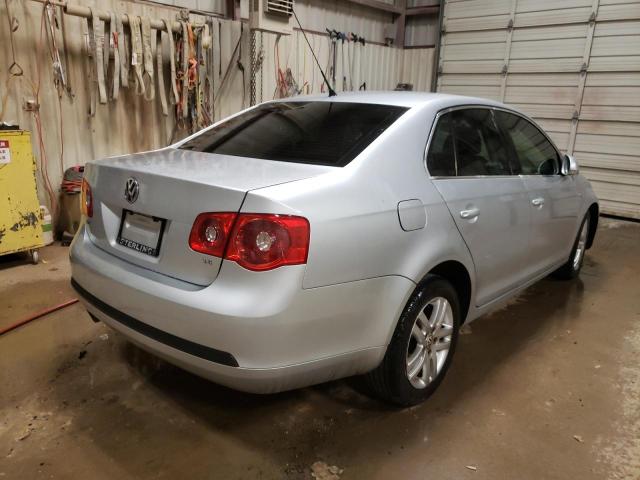 Photo 4 from auction – 2007 VOLKSWAGEN JETTA WOLF with VIN 3VWEF71K87M184542