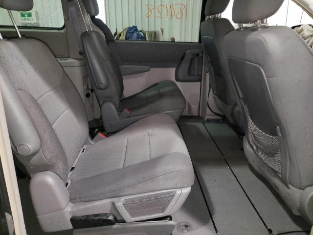 Photo 6 from auction – 2010 CHRYSLER TOWN & COU with VIN 2A4RR5D19AR149151