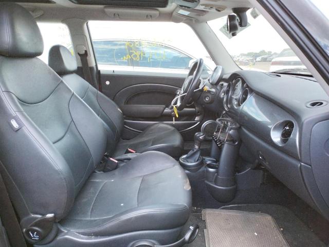 Photo 5 from auction – 2006 MINI COOPER S with VIN WMWRE33566TJ37627