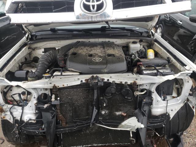 Photo 7 from auction – 2005 TOYOTA 4RUNNER SR with VIN JTEZU14R558037706
