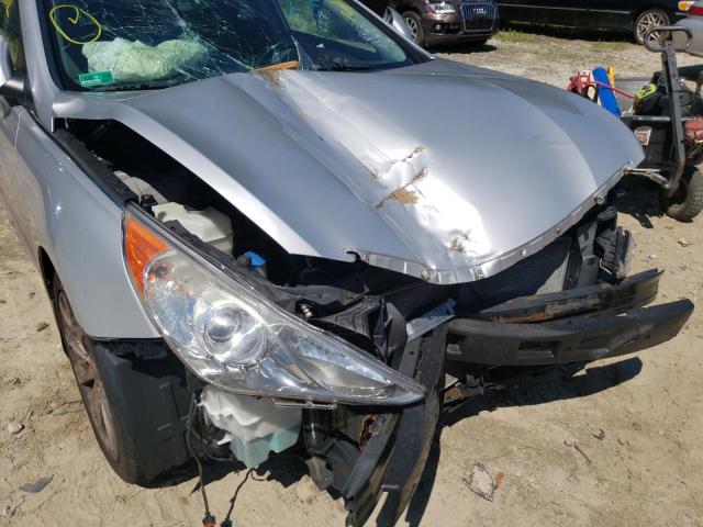 Photo 9 from auction – 2011 HYUNDAI SONATA with VIN 5NPEC4AC0BH132548