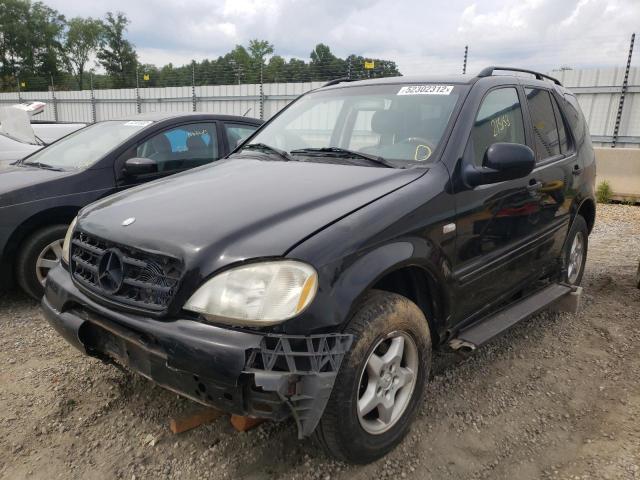 Photo 2 from auction – 2000 MERCEDES-BENZ ML 320 with VIN 4JGAB54E0YA198260