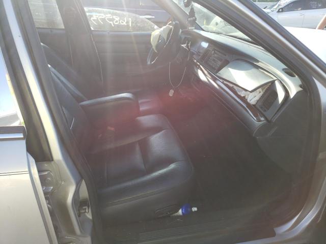 Photo 5 from auction – 2004 FORD CROWN VICT with VIN 2FAFP74W34X168550