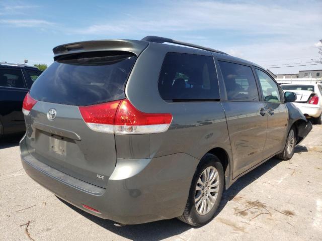Photo 4 from auction – 2011 TOYOTA SIENNA XLE with VIN 5TDYK3DC9BS046753