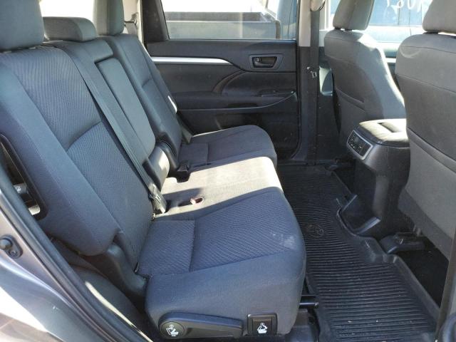 Photo 6 from auction – 2018 TOYOTA HIGHLANDER with VIN 5TDZZRFH8JS274088