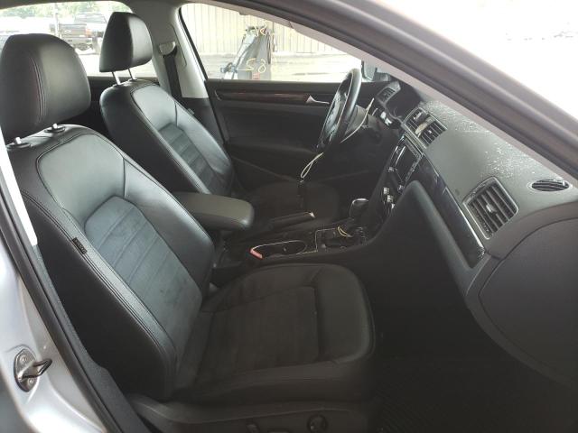 Photo 5 from auction – 2014 VOLKSWAGEN PASSAT SEL with VIN 1VWCN7A33EC039992