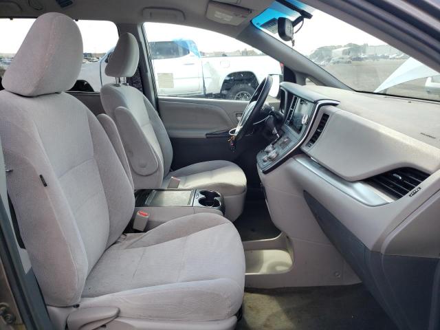 Photo 5 from auction – 2017 TOYOTA SIENNA LE with VIN 5TDKZ3DC8HS806505