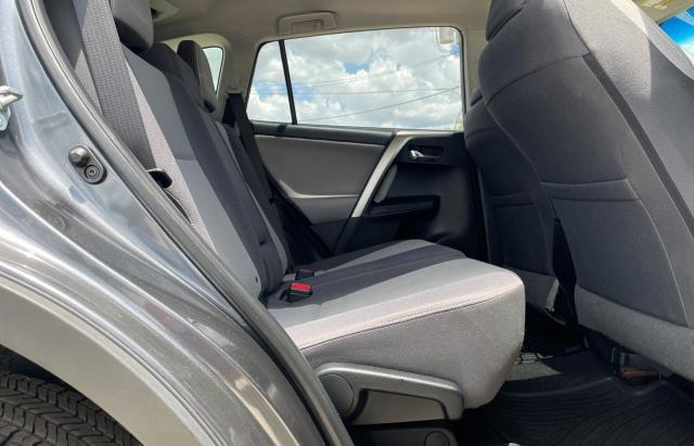 Photo 6 from auction – 2015 TOYOTA RAV4 XLE with VIN JTMRFREV3FD110475