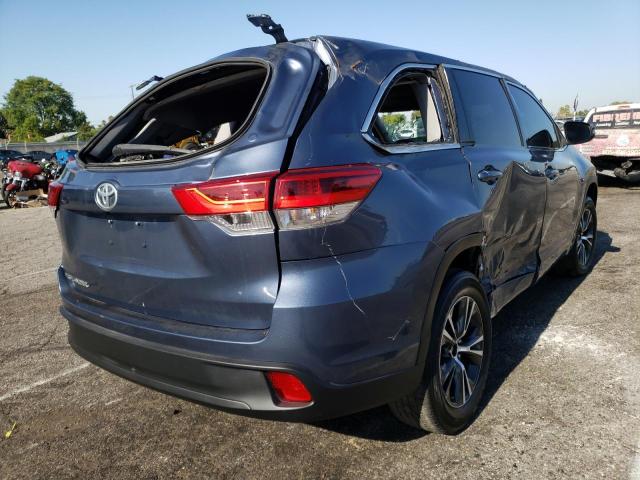 Photo 4 from auction – 2017 TOYOTA HIGHLANDER with VIN 5TDZZRFH5HS229619