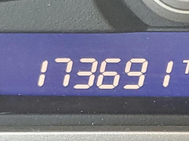 Photo 8 from auction – 2011 HONDA CIVIC LX with VIN 19XFA1F5XBE007614