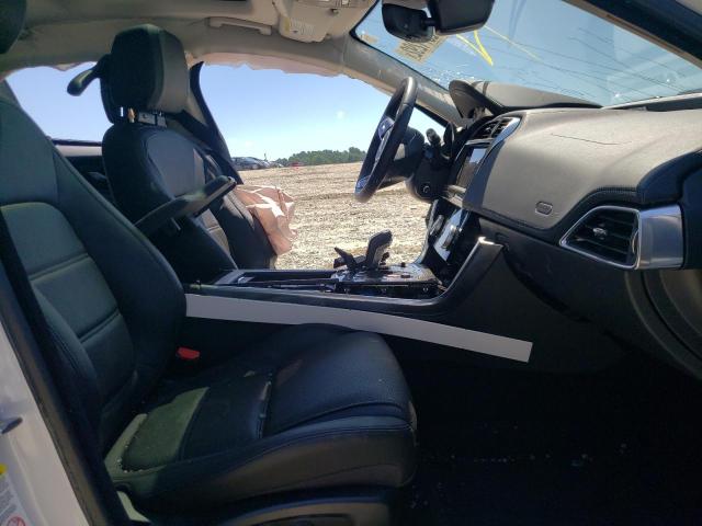 Photo 5 from auction – 2020 JAGUAR XE S with VIN SAJAJ4FX0LCP56302
