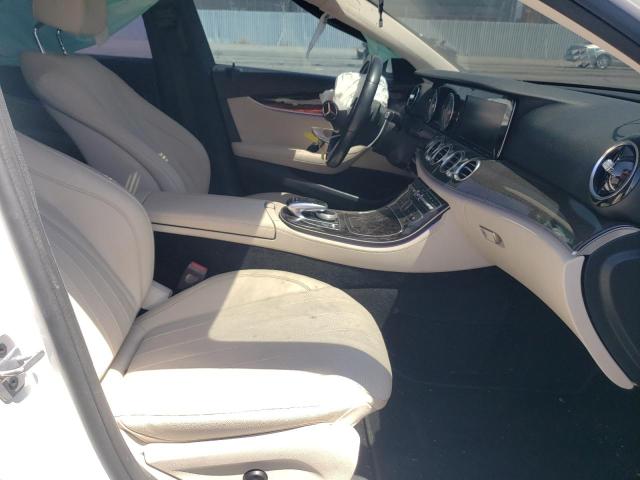 Photo 5 from auction – 2019 MERCEDES-BENZ E 300 with VIN WDDZF4JB2KA523942