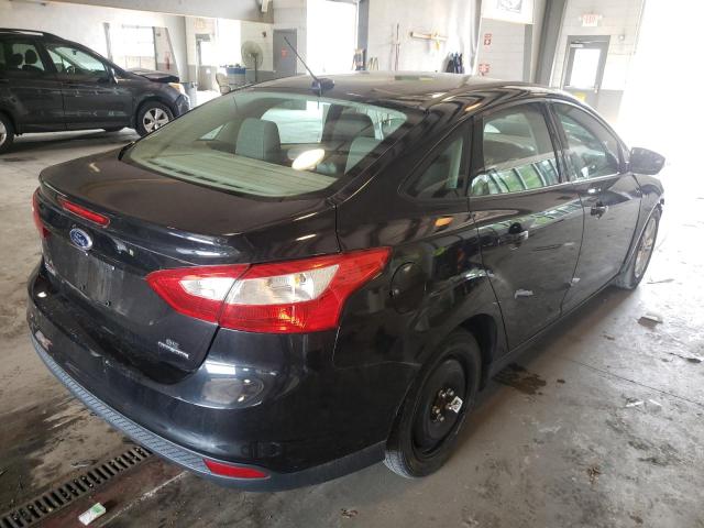 Foto 4 de la subasta – 2013 FORD FOCUS SE con VIN 1FADP3F25DL121740