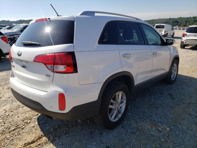 Photo 4 from auction – 2015 KIA SORENTO LX with VIN 5XYKT3A66FG570642
